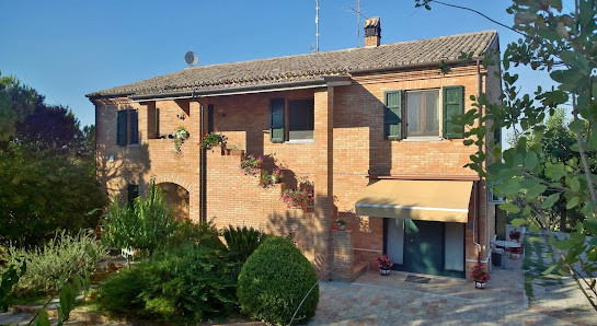 B&B “Sole e Luna” (Pernottamento e prima colazione) – Agugliano, Provincia di Ancona #finsubito finanziamenti e gestione bed & breakfast #finsubito finanziamenti e gestione bed & breakfast